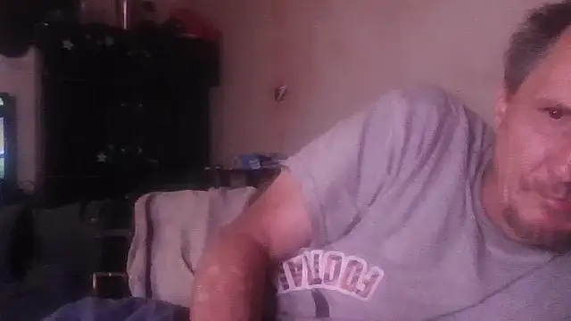 Snapshot of George48 chatting on November 26, 2025, 6:03 am George48 online show from November 26, 2025, 6:03 am