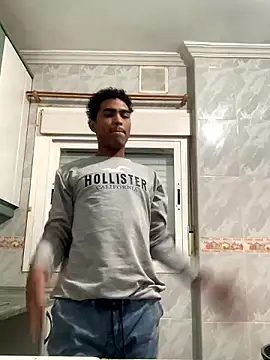 Ryan-hot online show from December 6, 2024, 11:25 pm