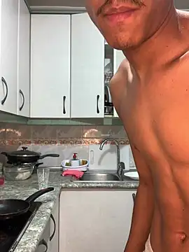 Ryan-hot online show from December 12, 2024, 5:20 am