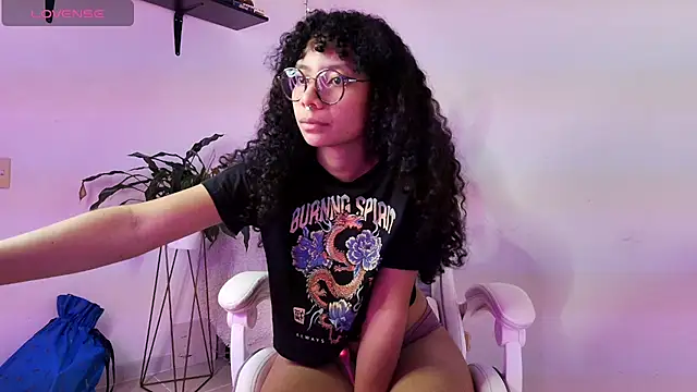 Snapshot of Elektra_williams chatting on January 28, 2025, 8:25 am Elektra williams online show from January 28, 2025, 8:25 am