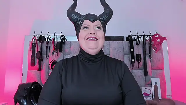 vanessa moka online show from October 12, 2025, 12:26 pm