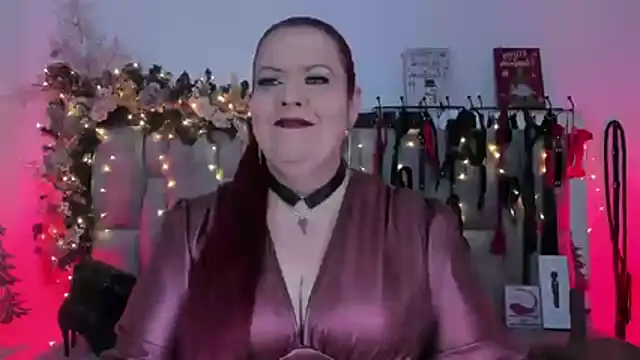 vanessa moka online show from December 3, 2025, 12:14 pm