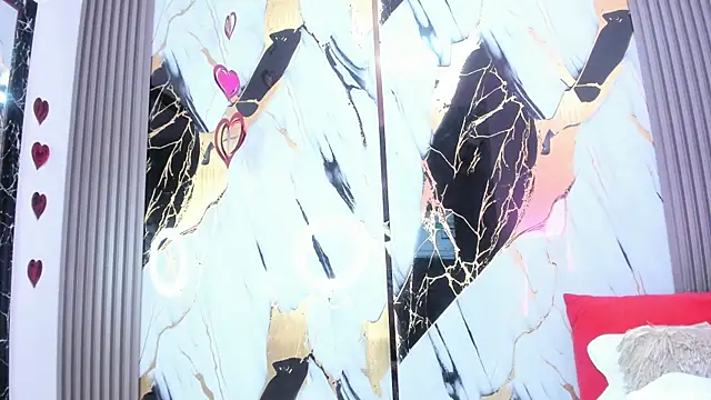 sophiee evanss  online show from February 1, 2025, 6:40 pm