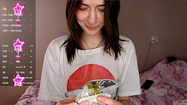 Snapshot of Cyber_hoe chatting on December 17, 2024, 5:26 pm Cyber hoe online show from December 17, 2024, 5:26 pm