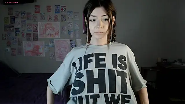 Snapshot of Cyber_hoe chatting on March 13, 2025, 7:06 pm Cyber hoe online show from March 13, 2025, 7:06 pm