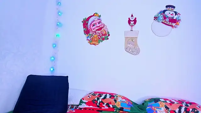 gisellove1 online show from December 16, 2025, 12:48 am