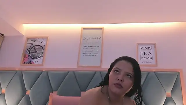 isabella walton online show from February 4, 2026, 11:16 am