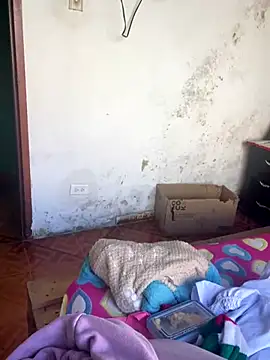 Keittly  online show from December 8, 2024, 1:14 pm