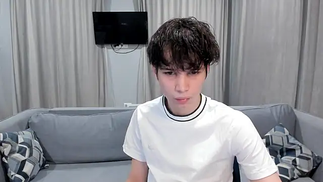 Snapshot of Im_Shine_Guy chatting on December 1, 2024, 7:36 pm Im Shine Guy online show from December 1, 2024, 7:36 pm