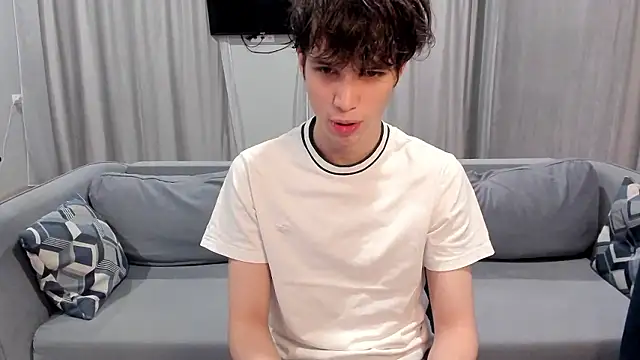 Snapshot of Im_Shine_Guy chatting on December 2, 2024, 7:38 pm Im Shine Guy online show from December 2, 2024, 7:38 pm