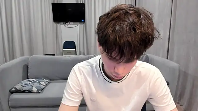 Snapshot of Im_Shine_Guy chatting on December 7, 2024, 7:21 pm Im Shine Guy online show from December 7, 2024, 7:21 pm