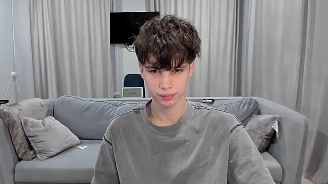 Snapshot of Im_Shine_Guy chatting on December 16, 2024, 6:43 am Im Shine Guy online show from December 16, 2024, 6:43 am