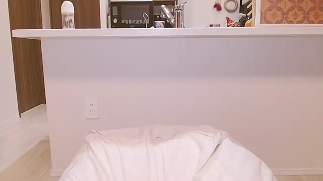  hina chan  online show from April 12, 2026, 1:38 pm