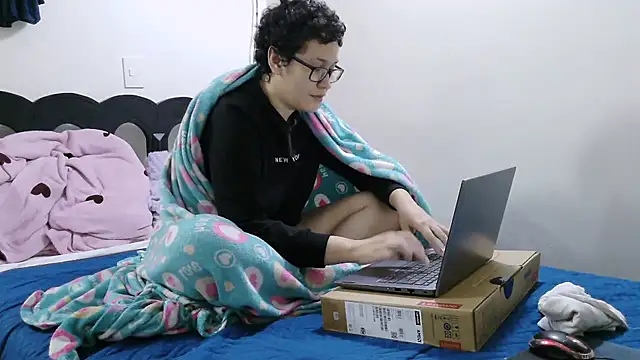 Snapshot of luxandracon23 chatting on March 25, 2026, 1:17 pm luxandracon23 online show from March 25, 2026, 1:17 pm