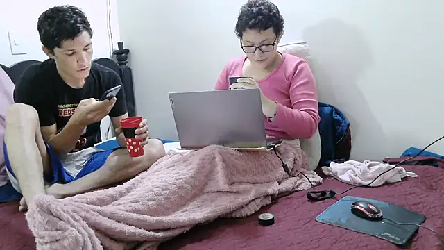 Snapshot of luxandracon23 chatting on April 14, 2026, 10:16 pm luxandracon23 online show from April 14, 2026, 10:16 pm