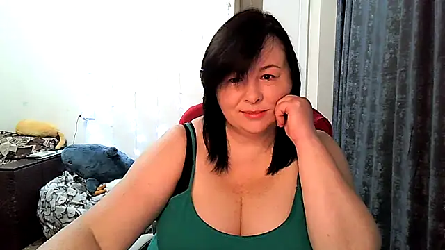 EmiliaLooo online show from January 12, 2026, 3:34 am