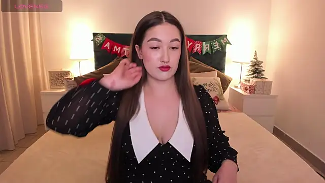 Snapshot of Aria_Blisss chatting on December 14, 2024, 8:34 am Aria Blisss online show from December 14, 2024, 8:34 am