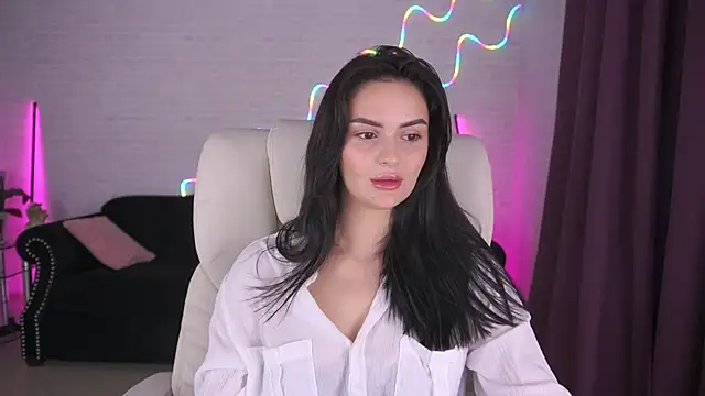 MilashaLovely online show from November 23, 2025, 7:19 am