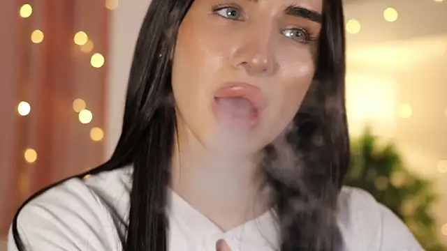 Kim Oberlin  online show from February 4, 2025, 11:05 am