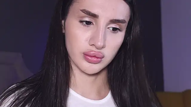 Kim Oberlin  online show from September 21, 2025, 3:57 pm