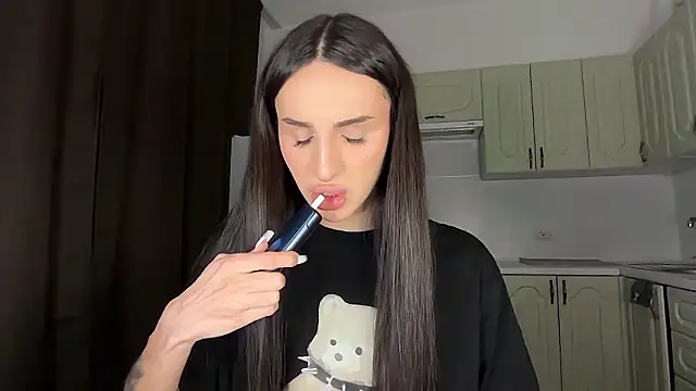 Kim Oberlin  online show from March 9, 2026, 4:44 pm