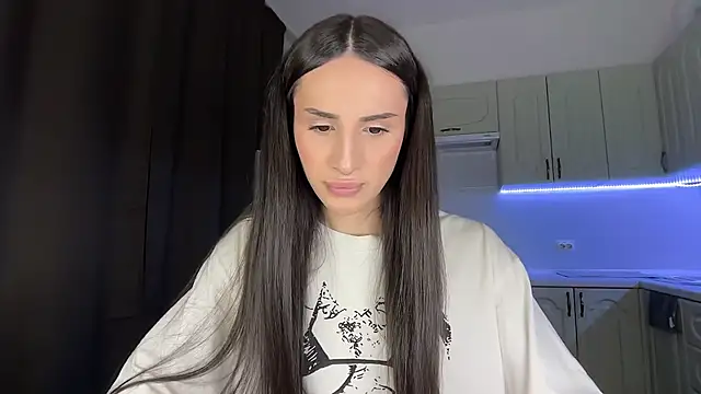 Kim Oberlin  online show from March 19, 2026, 4:22 pm