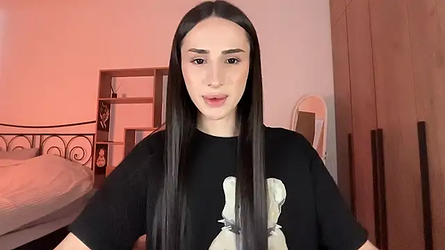 Kim Oberlin  online show from April 10, 2026, 4:12 pm