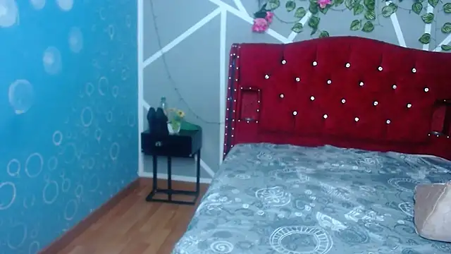 stephanieross202cl online show from January 25, 2025, 1:43 am