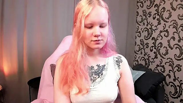 Snapshot of boostyboobs chatting on September 15, 2025, 3:06 am boostyboobs online show from September 15, 2025, 3:06 am