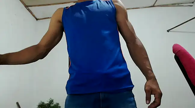 fernandez latinblackk online show from December 11, 2024, 9:01 pm