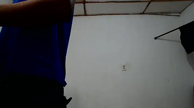 fernandez latinblackk online show from December 23, 2024, 2:35 am