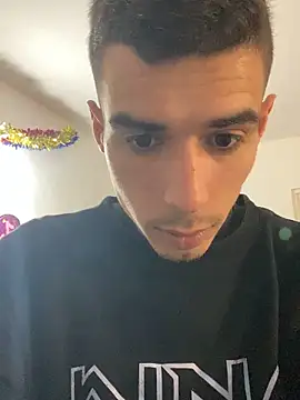 Snapshot of RicarBer chatting on February 5, 2026, 7:18 pm RicarBer online show from February 5, 2026, 7:18 pm