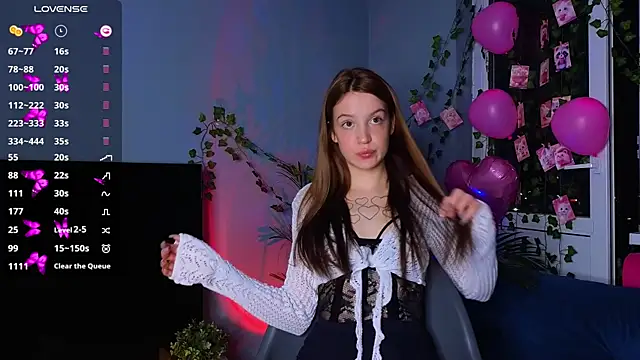 Snapshot of Sweet_Evva chatting on February 16, 2025, 5:26 pm Sweet Evva online show from February 16, 2025, 5:26 pm