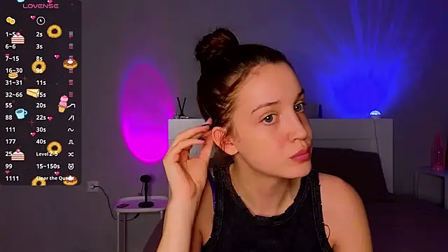 Snapshot of Sweet_Evva chatting on November 22, 2025, 5:01 pm Sweet Evva online show from November 22, 2025, 5:01 pm