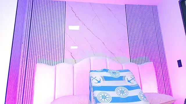 Sofia martiin online show from February 6, 2026, 3:11 am