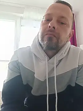 ich411983 online show from May 12, 2026, 7:27 am