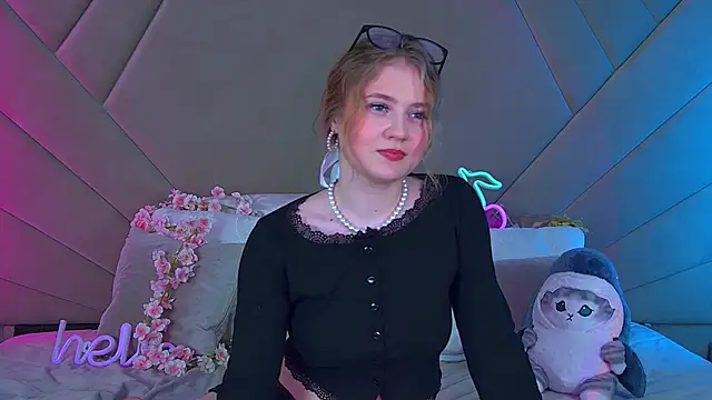 SelinSwarovski online show from January 26, 2025, 8:45 pm