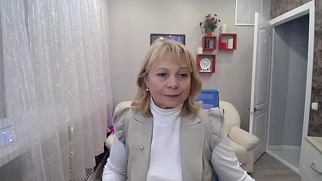 Milla Cutie18 online show from December 19, 2024, 1:29 pm
