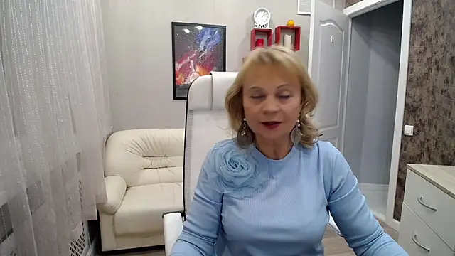 Snapshot of Milla_Cutie18 chatting on October 11, 2025, 9:19 am Milla Cutie18 online show from October 11, 2025, 9:19 am