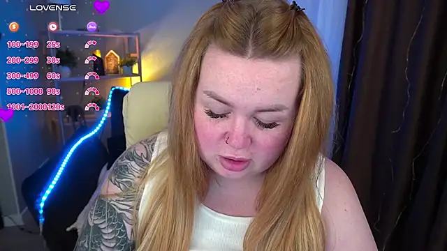 ZaraReignn online show from March 9, 2025, 9:03 pm