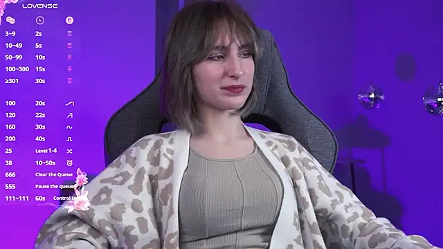 LuxRayi online show from March 5, 2026, 6:09 am