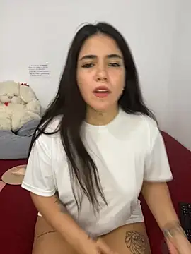 AbyCarson online show from October 28, 2025, 5:04 pm