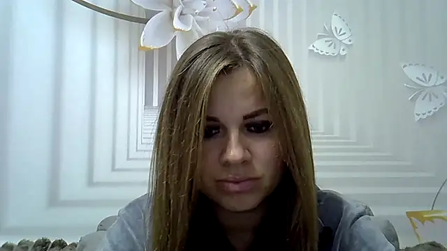 TinaFun4u online show from October 17, 2025, 7:38 pm