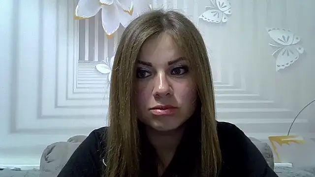 TinaFun4u online show from April 24, 2026, 8:33 pm