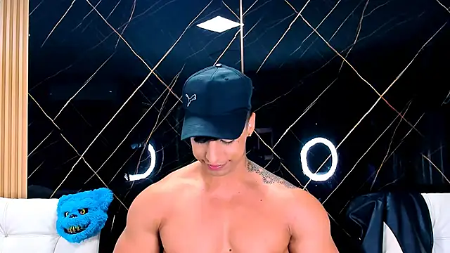 Owen Muzcle online show from October 30, 2025, 6:15 am