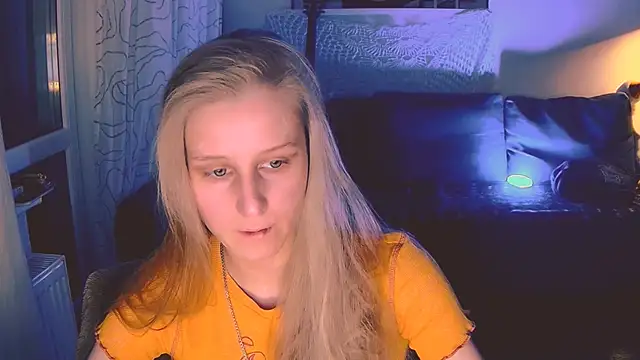 KatiKate online show from December 8, 2024, 3:45 pm