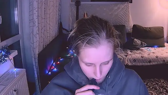 KatiKate online show from January 12, 2025, 3:03 pm