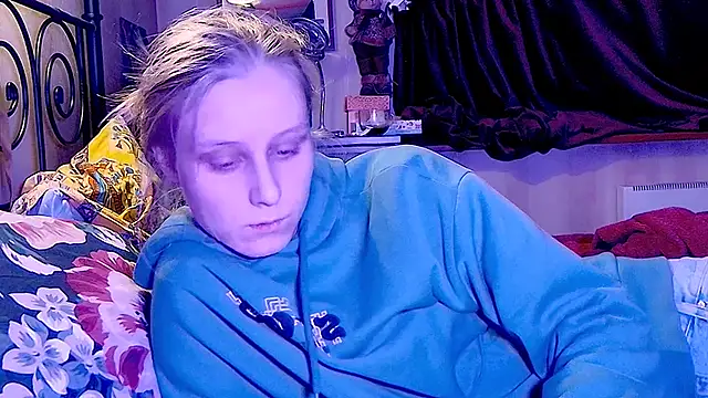 KatiKate online show from January 27, 2025, 5:58 pm