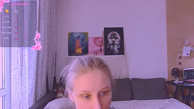 KatiKate online show from March 17, 2025, 3:29 pm