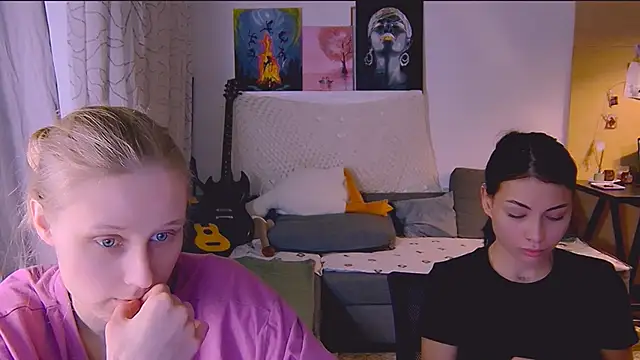 KatiKate online show from March 21, 2025, 9:23 pm